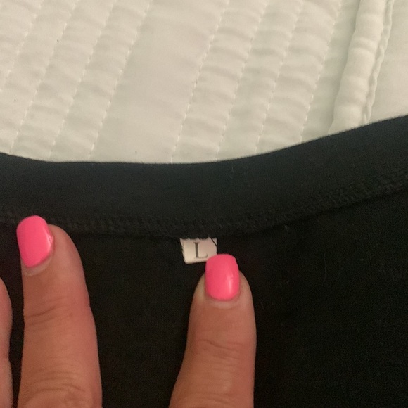 Graphic tanks - Picture 3 of 5